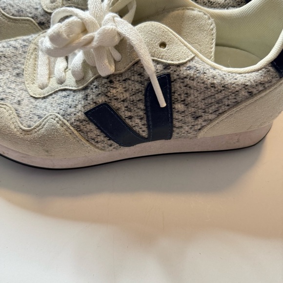 Veja Cream and Gray Sneakers - Picture 4 of 8